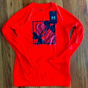 New under armour drifit long sleeve shirt